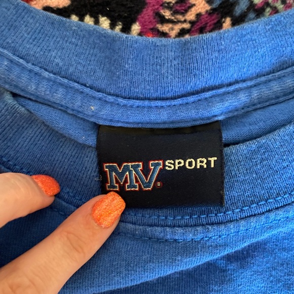 MV Sport University of Delaware TShirt - Picture 2 of 3